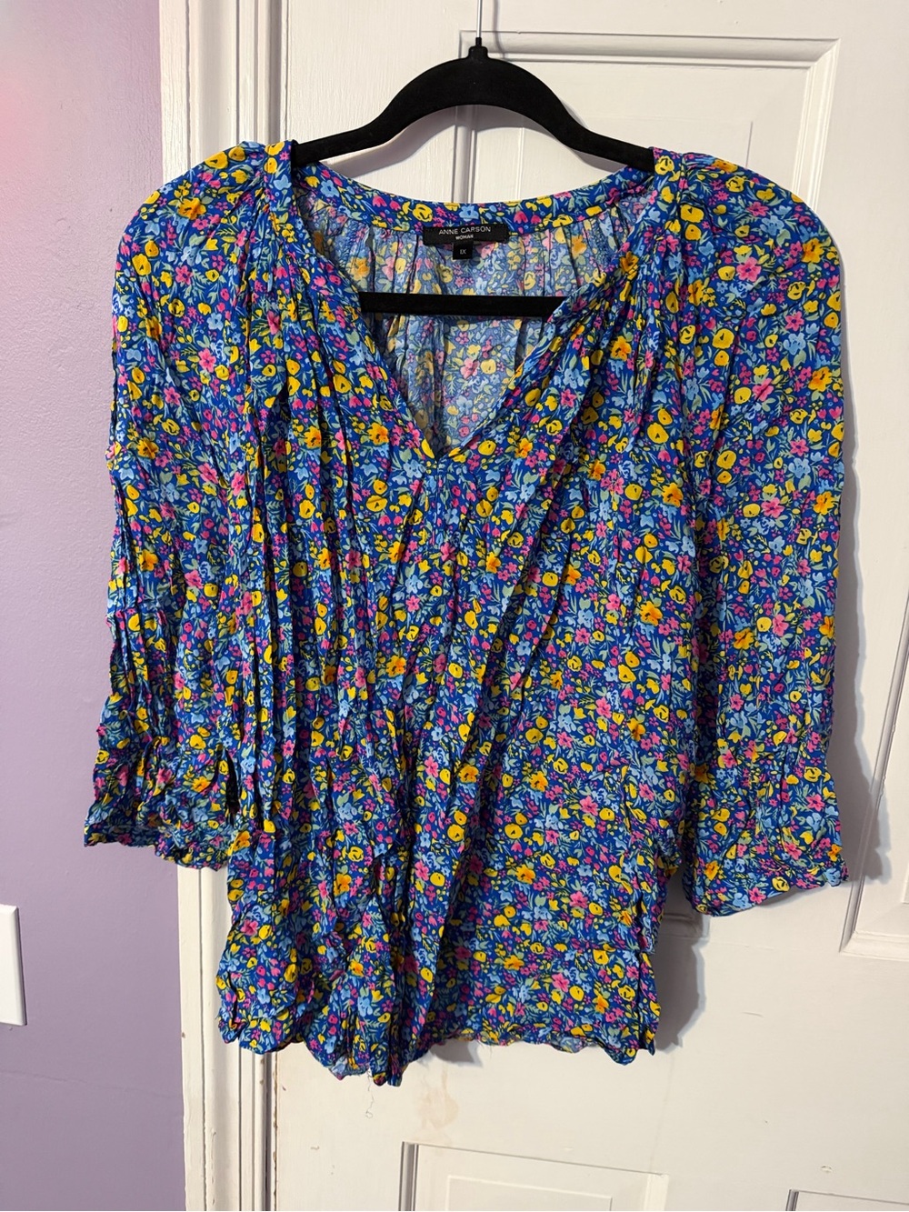 Anne Carson Bright Blue Floral V-Neck Blouse with Yellow & Pink Accents